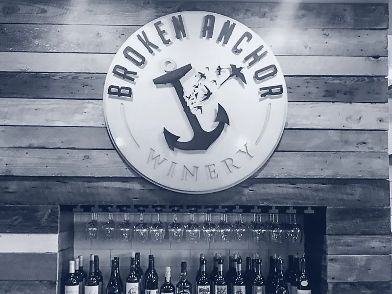 Broken Anchor Winery tasting room